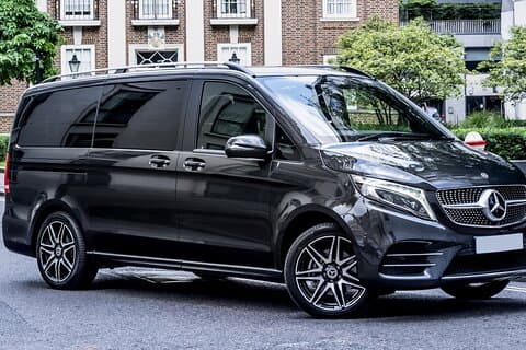 Departure Transfer: Warsaw to Warsaw Airport WAW by Luxury Van
