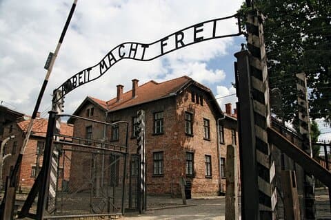Auschwitz and Birkenau Private Transport from Kraków