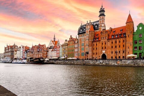 Gdansk Scavenger Hunt & Highlights Self-Guided Walking Tour