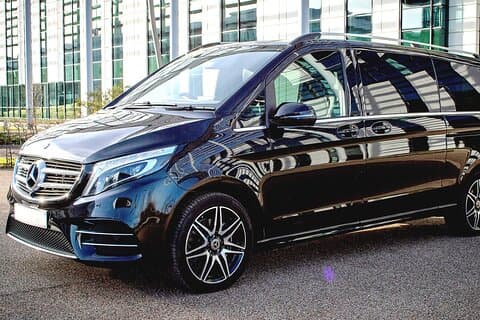 Departure Transfer: Warsaw to Chopin Airport WAW by Van