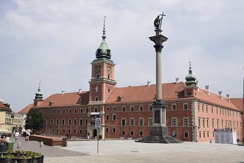King's Castle and Sigismund's Column - meeting pointo