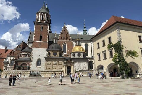 Krakow: Wawel Castle, Cathedral, Rynek Underground & Lunch