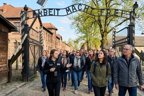 Auschwitz & Birkenau Guided Tour With Tickets - Small Van 8 seats