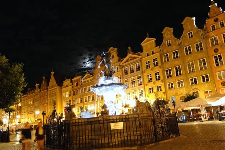 Gdansk Pub Crawl with Free Drinks