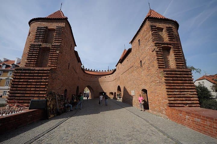 Warsaw Old Town with Royal Castle + Royal Route: SMALL GROUP /inc. Pick-up/