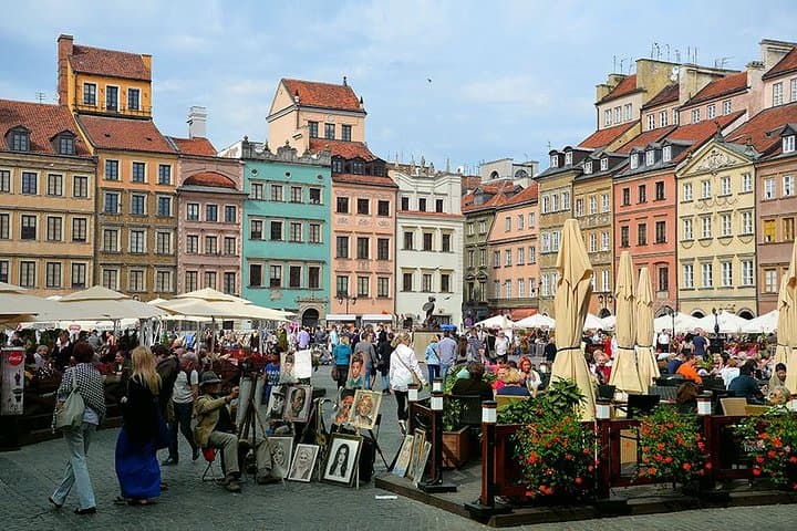 Old Town with Royal Castle + Warsaw Uprising Museum: SMALL GROUP /inc. Pick-up/