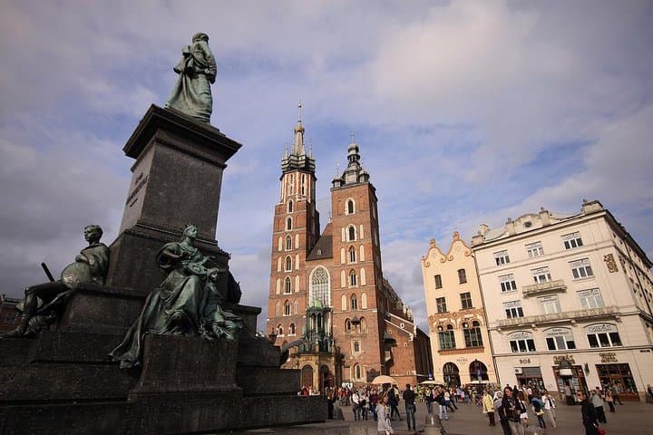 Krakow and Wieliczka Small Group Tour from Lodz with Lunch
