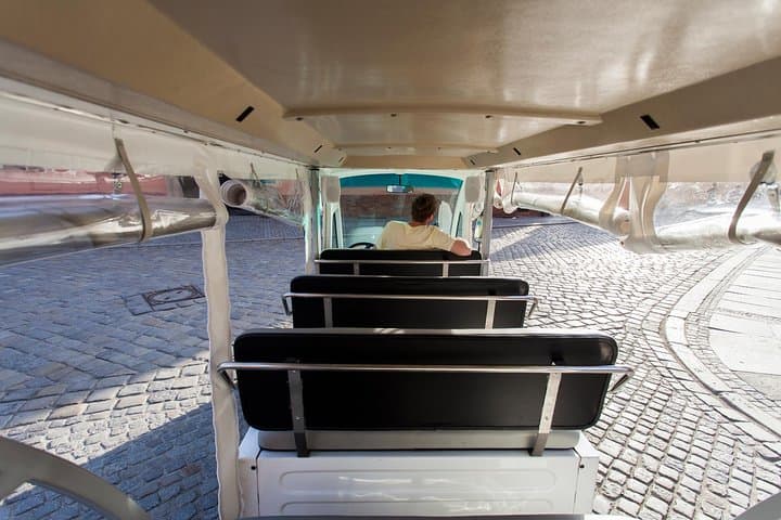 Wroclaw, 1- hour or 2-hours Group Tour by Electric Car