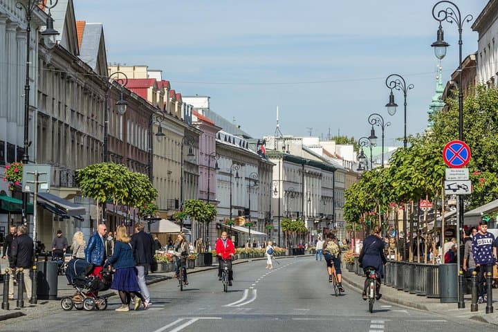 Warsaw Layover City Tour by car with airport pick-up