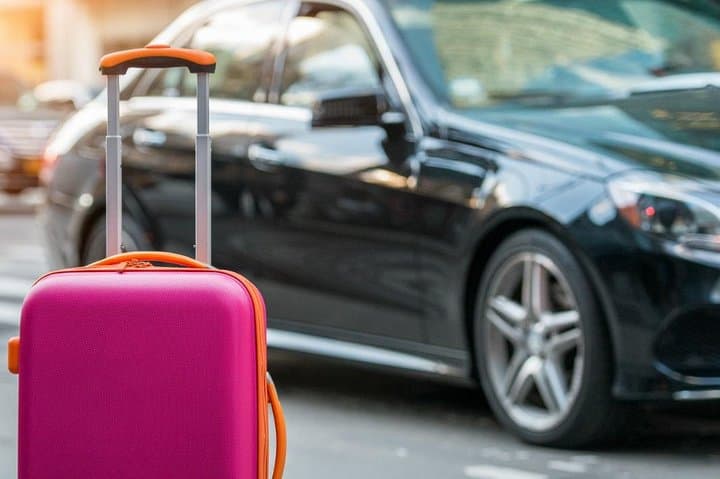 Private transfer from Warsaw Chopin airport by social-distance car