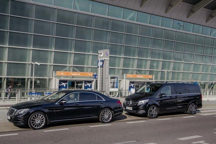 Private transfer from Warsaw Chopin airport by social-distance car