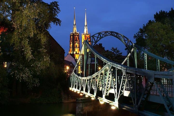 Panorama Raclawicka & Ostrow Tumski Wroclaw Private Tour