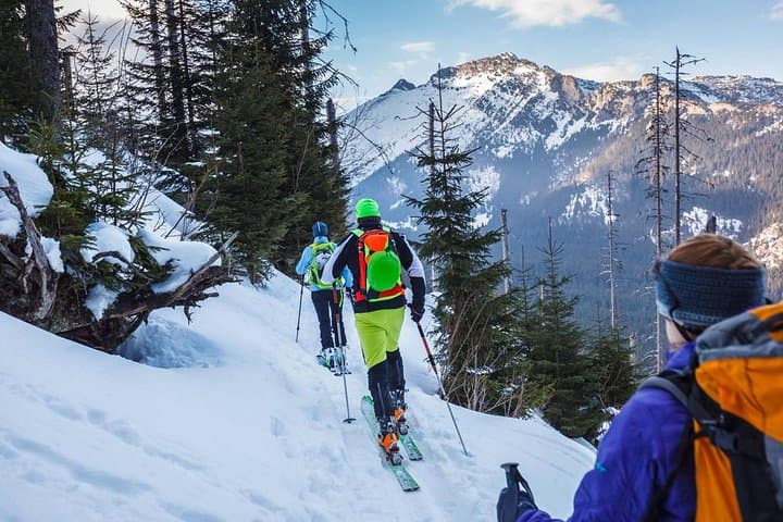 4 hours skitour trip in Tatra Mountains for beginners with renting equipment