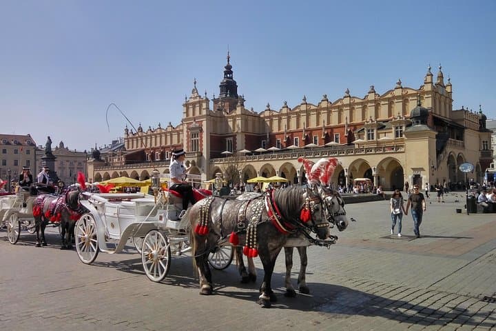 3 days in Krakow: transport, accommodation and tours