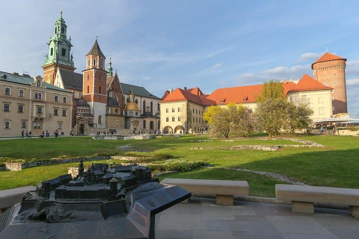 3 days in Krakow: transport, accommodation and tours