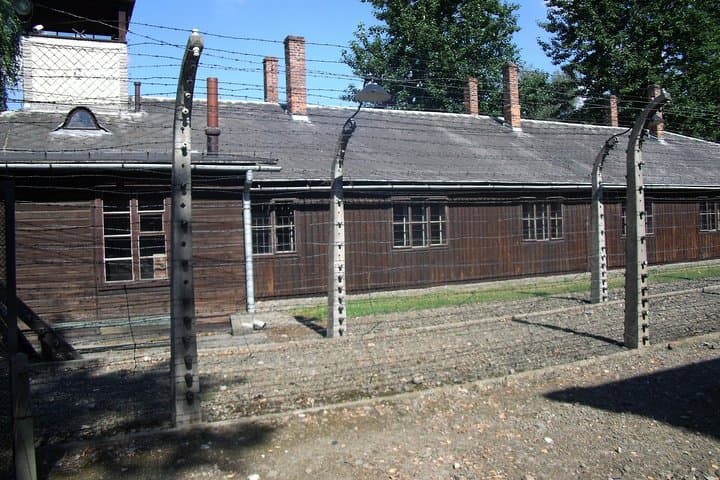 Auschwitz Guided Tour - Hotel Pick Up - Tickets Skip The Line