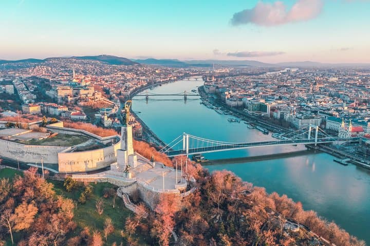 Private Transfer Krakow → Budapest, Hotel-to-Hotel, English-speaking driver
