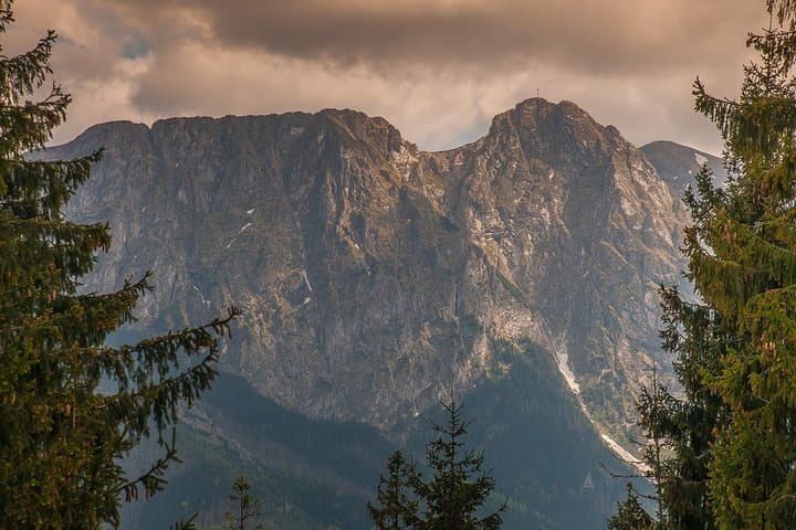 From Krakow: Skiing and Zakopane Tour Experience