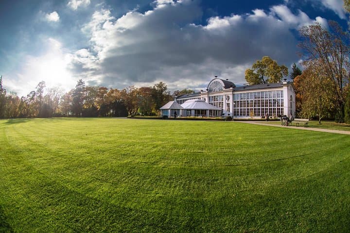 Discover Warsaw’s Gardens and Parks with a Local