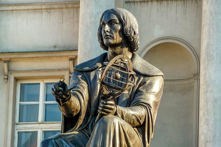 Historic Warsaw: Exclusive Private Tour with a Local