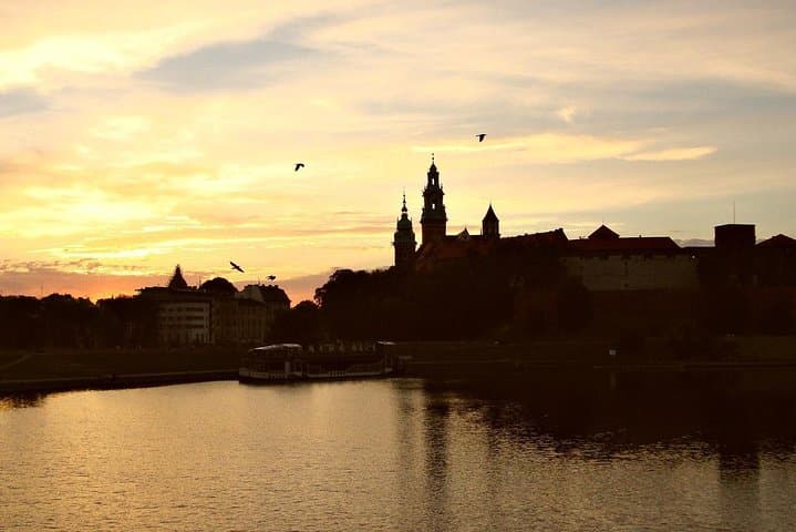 Krakow: Skip The Line Wawel Castle Royal Apartments Guided Tour