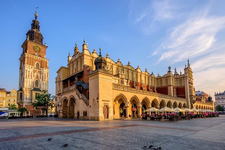 Krakow: Guided Sightseeing Tour by golf cart/buggy