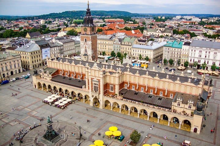 Explore Cracow in 60 minutes with a Local