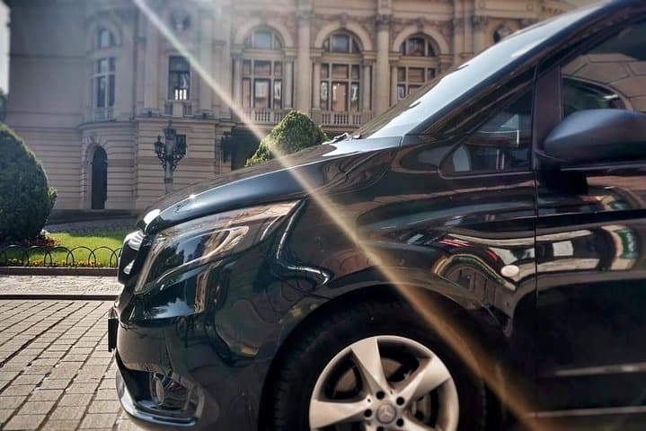 Private transfer: Krakow City - Krakow Airport