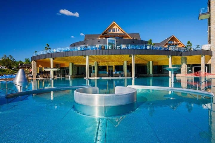 From Krakow: Zakopane, Slovakia Treetop Walk & Thermal Baths
