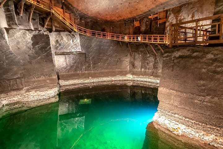 SKIP THE LINE: Private Wieliczka Salt Mine guided tour from Kraków