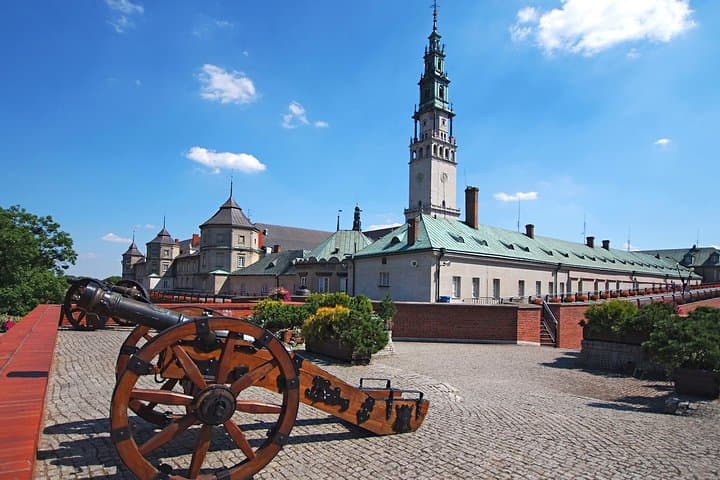 Full-Day Private Tour to Black Madonna Częstochowa from Cracow