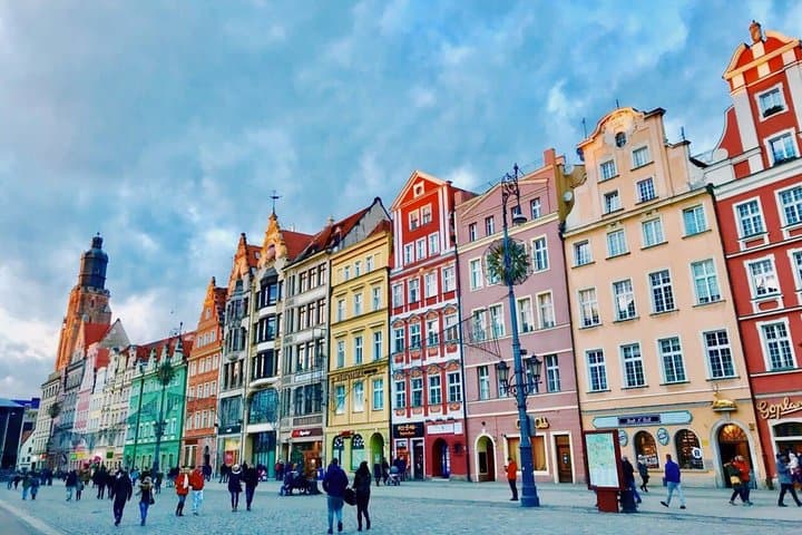 Private Transfer from Legnica city to Wroclaw (WRO) Airport