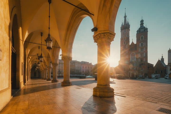 6-Day Krakow and Szczawnica Private Tour with Airport Pickup