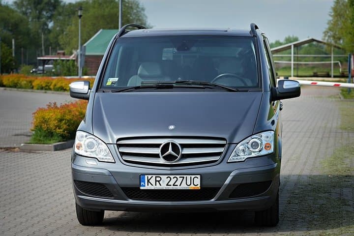 Private Door-To-Door Transfer from Krakow to Budapest