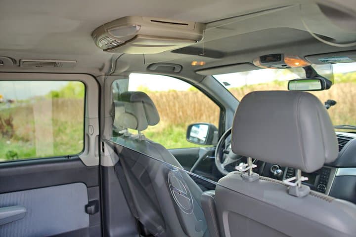 Private door-to-door transfer from Krakow to Prague