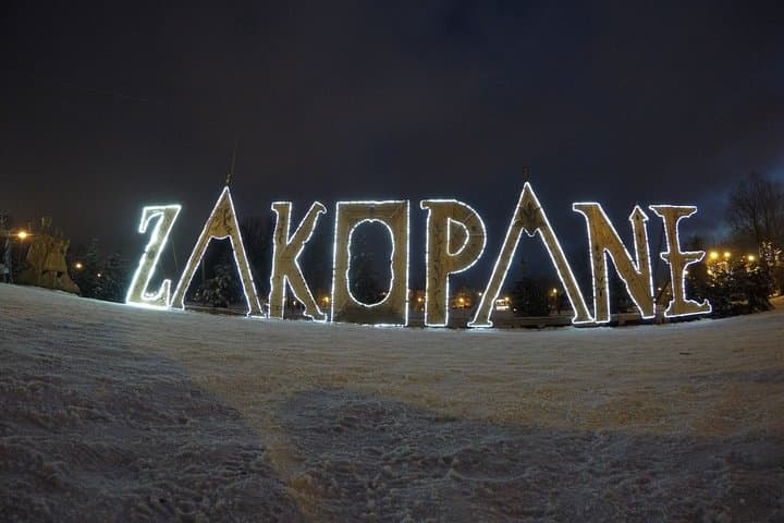 Full-Day Zakopane and Slovakia Treetop Walk From Krakow