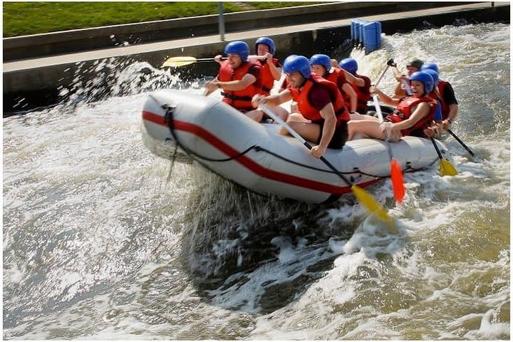 From Krakow: Dunajec Pontoon Rafting Trip