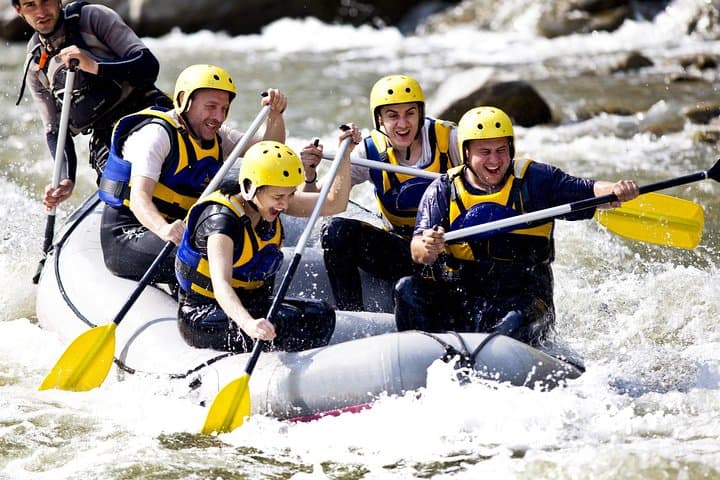 From Krakow: Dunajec Pontoon Rafting Trip