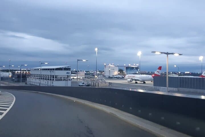 From Krakow to Vienna Airport Private Transfer