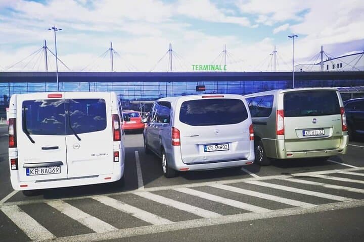 Transfer Krakow City/Krakow Airport - Katowice Pyrzowice Airport