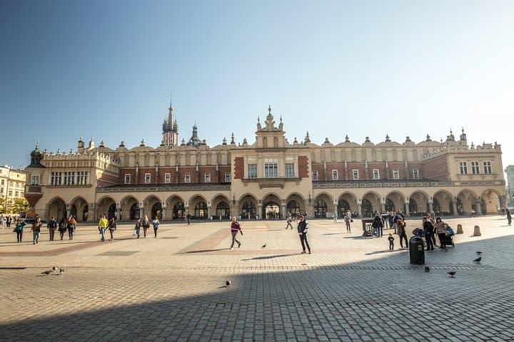 Transfer Krakow Balice Airport - Krakow City