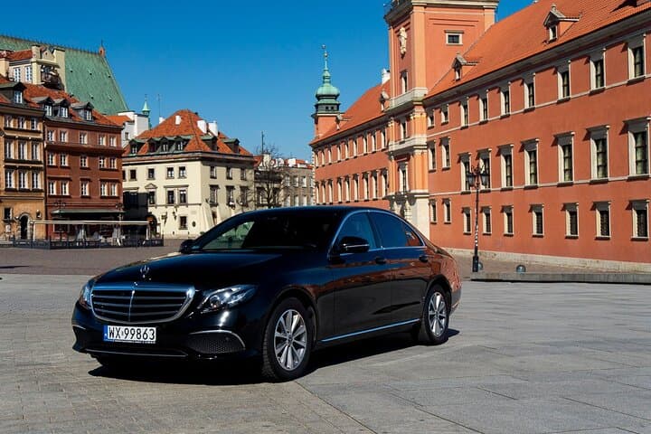The Best Warsaw Train Station transfer by private car