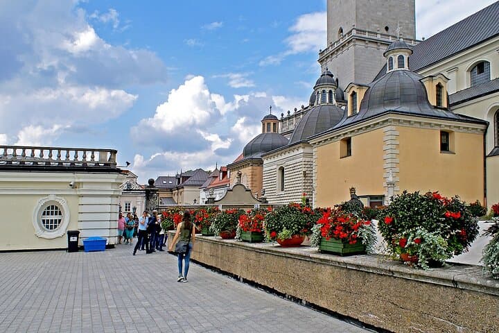 Częstochowa Black Madonna and Lagiewniki Tour from Krakow