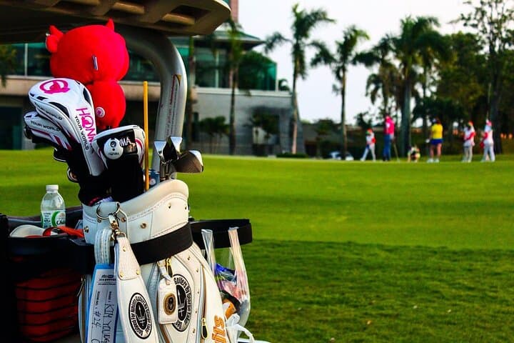 Transfer to Tokary Golf Club - active recreation