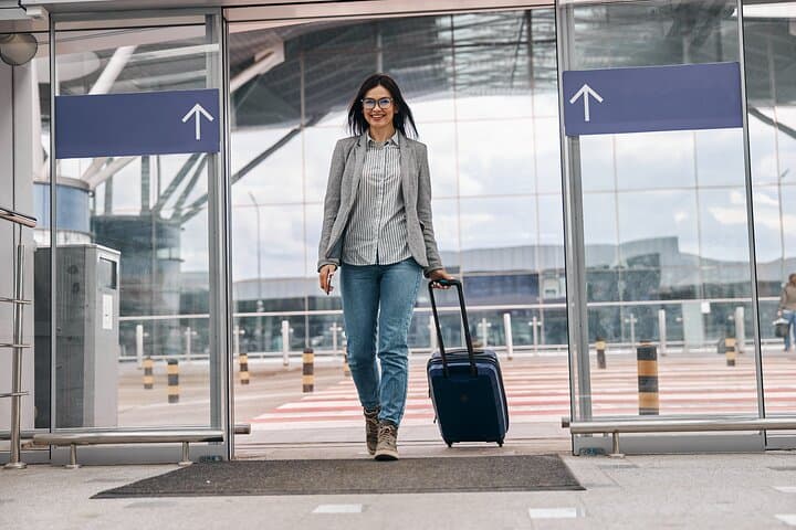 Krakow Private Airport Eco-transfer by Fully Electric car