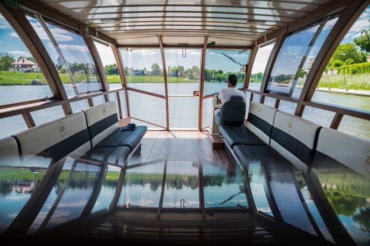 Krakow: Cruise on the Vistula River and Wieliczka Salt Mine Group Tour