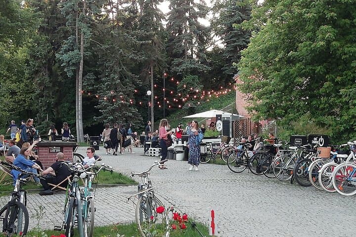 Lovely cafés and gardens
