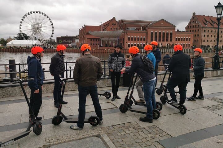 Electric Scooter Tour: Full Tour (Old Town + Shipyard) - 3-Hour