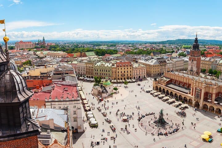 Private Walking Tour of Krakow Wawel Castle and Old Town