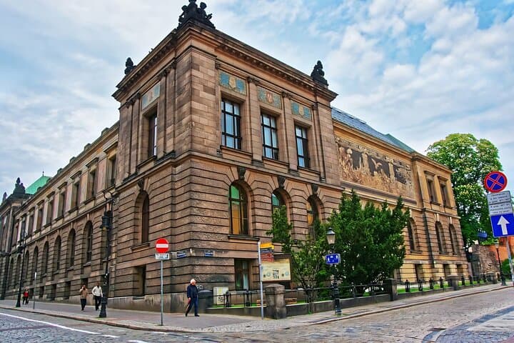 Captivating Corners of Poznan – Private Walking Tour